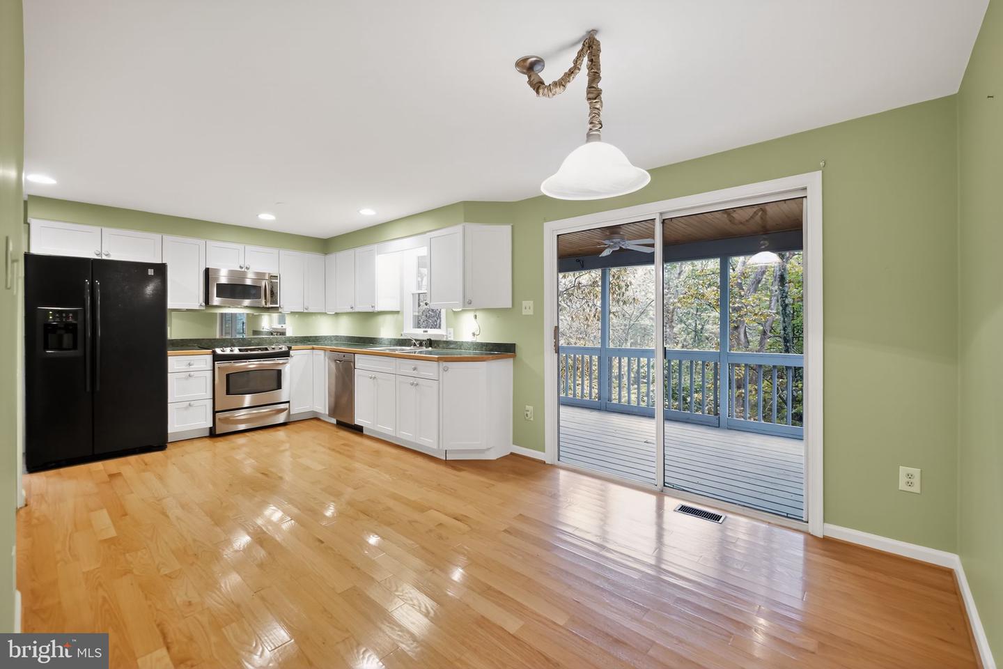 1251 LAKEVIEW DR, CROSS JUNCTION, Virginia 22625, 2 Bedrooms Bedrooms, ,2 BathroomsBathrooms,Residential,For sale,1251 LAKEVIEW DR,VAFV2037098 MLS # VAFV2037098