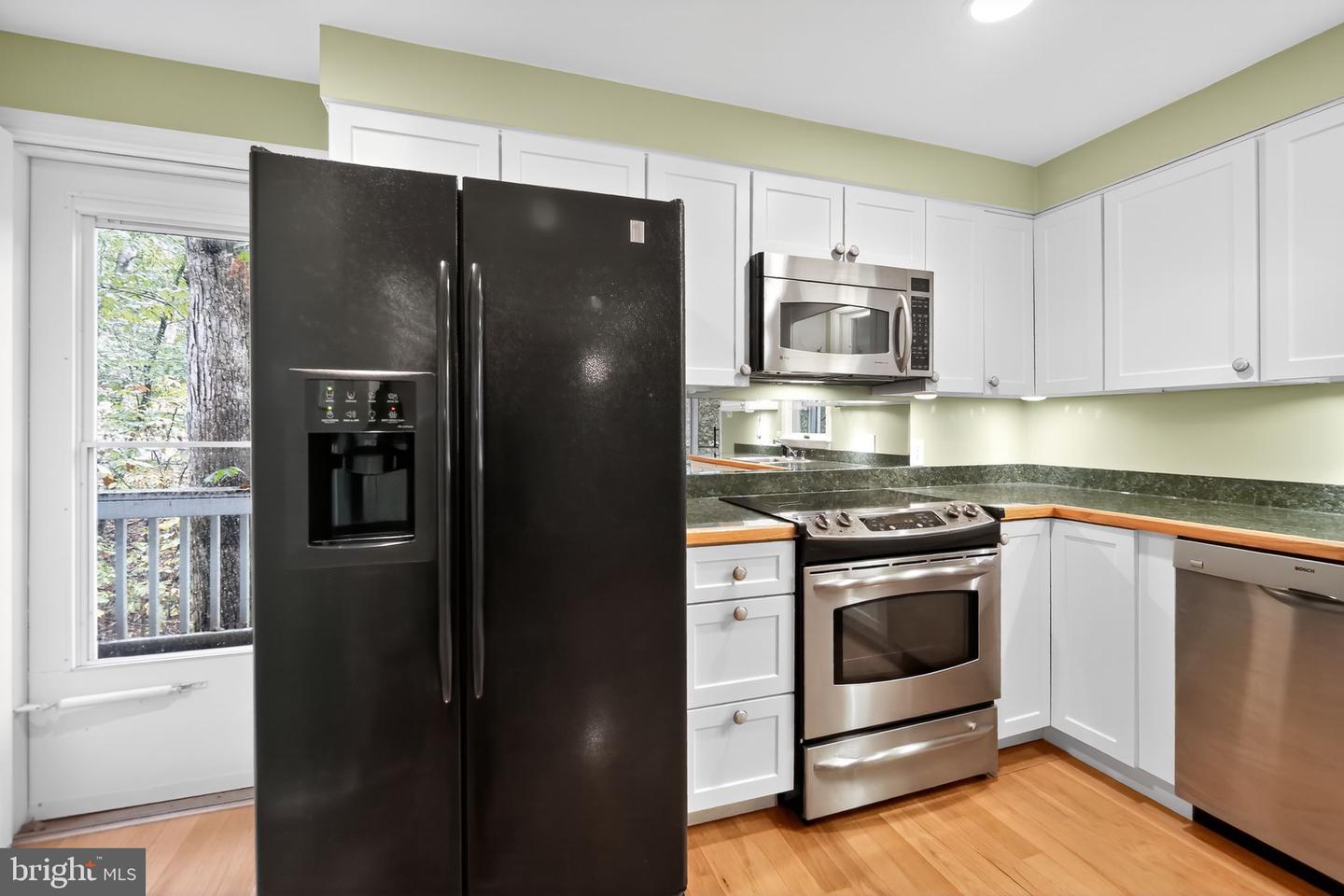 1251 LAKEVIEW DR, CROSS JUNCTION, Virginia 22625, 2 Bedrooms Bedrooms, ,2 BathroomsBathrooms,Residential,For sale,1251 LAKEVIEW DR,VAFV2037098 MLS # VAFV2037098