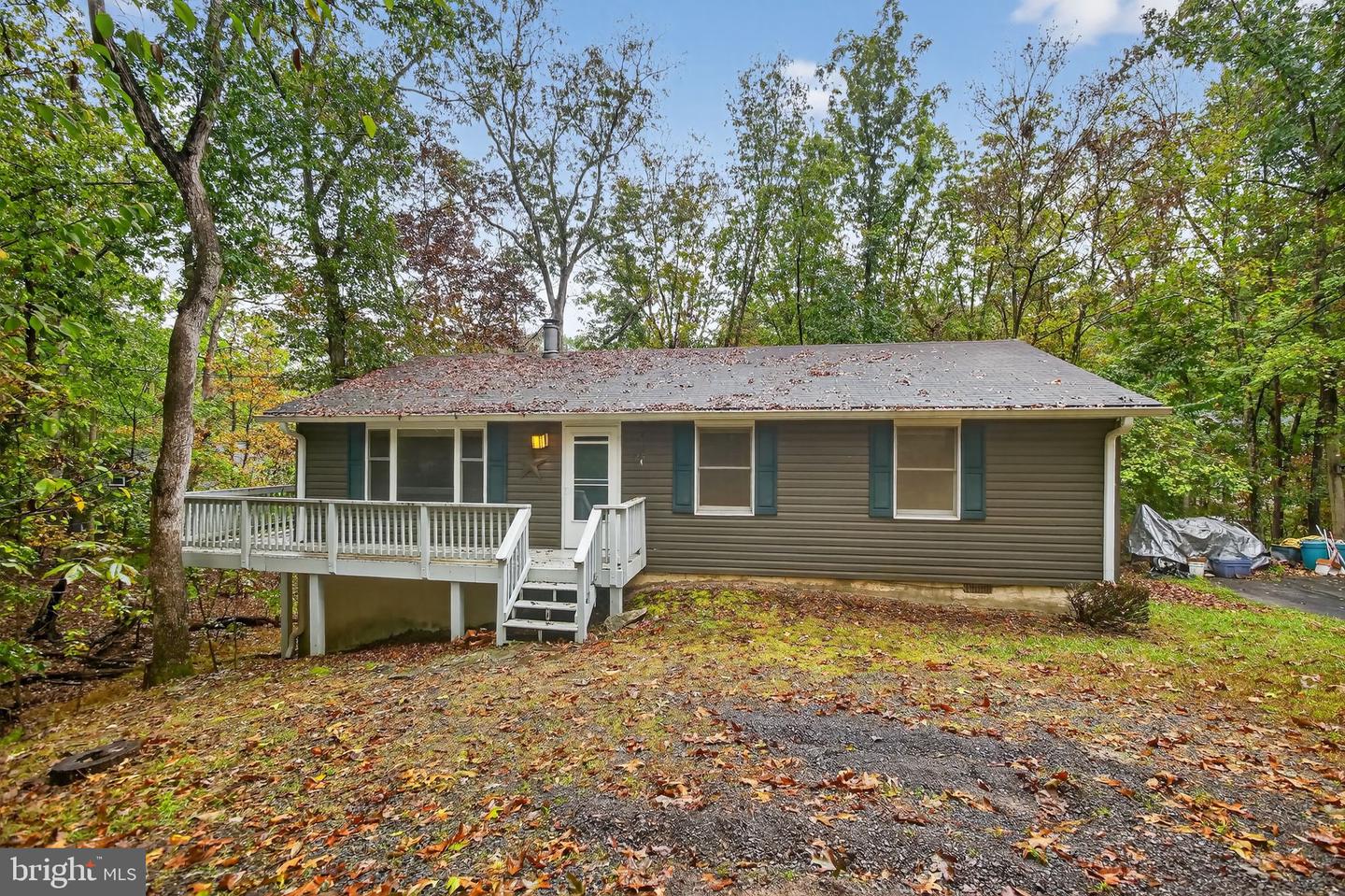 1251 LAKEVIEW DR, CROSS JUNCTION, Virginia 22625, 2 Bedrooms Bedrooms, ,2 BathroomsBathrooms,Residential,For sale,1251 LAKEVIEW DR,VAFV2037098 MLS # VAFV2037098
