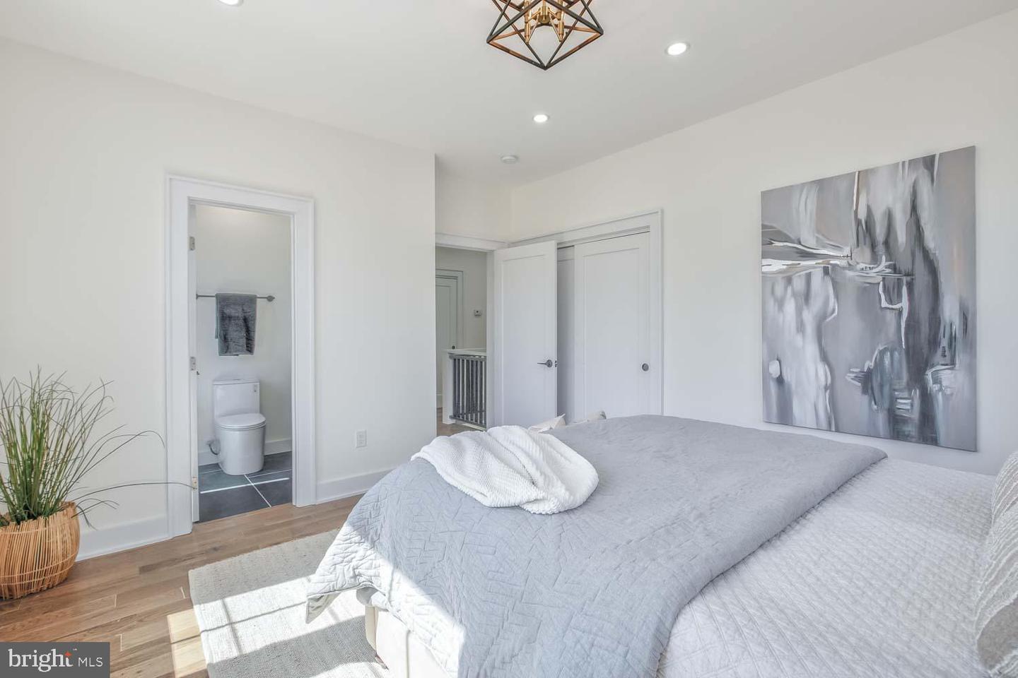 1680 EBENEZER CT SE, WASHINGTON, District Of Columbia 20003, 4 Bedrooms Bedrooms, ,4 BathroomsBathrooms,Residential,For sale,1680 EBENEZER CT SE,DCDC2224602 MLS # DCDC2224602