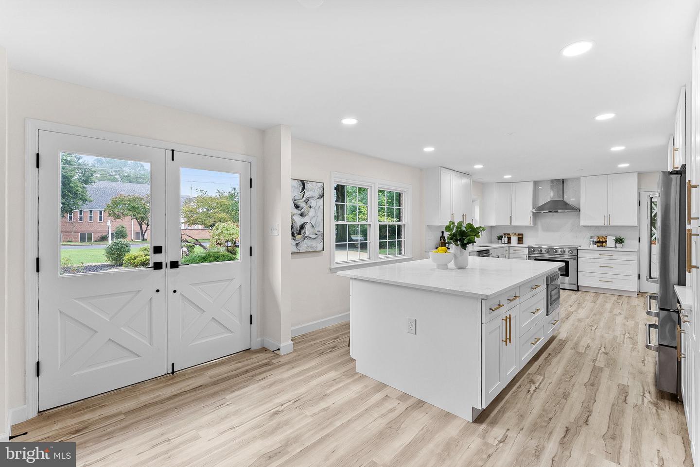 5924 JANE WAY, ALEXANDRIA, Virginia 22310, 5 Bedrooms Bedrooms, ,2 BathroomsBathrooms,Residential,For sale,5924 JANE WAY,VAFX2269702 MLS # VAFX2269702