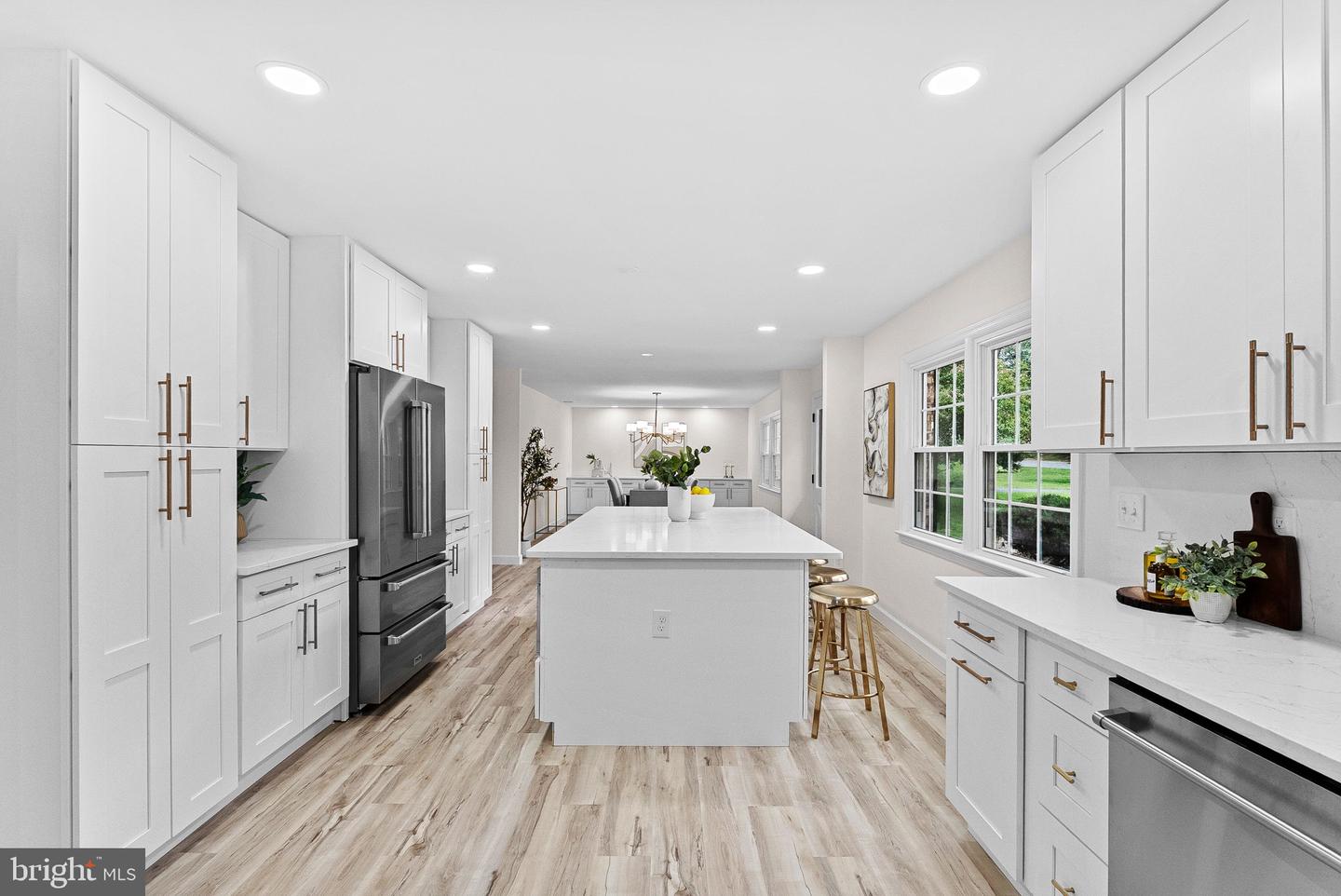 5924 JANE WAY, ALEXANDRIA, Virginia 22310, 5 Bedrooms Bedrooms, ,2 BathroomsBathrooms,Residential,For sale,5924 JANE WAY,VAFX2269702 MLS # VAFX2269702