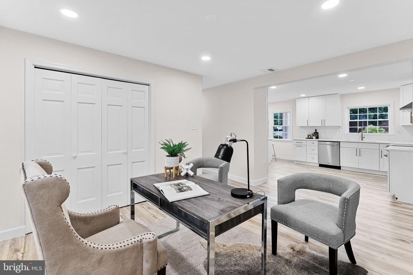 5924 JANE WAY, ALEXANDRIA, Virginia 22310, 5 Bedrooms Bedrooms, ,2 BathroomsBathrooms,Residential,For sale,5924 JANE WAY,VAFX2269702 MLS # VAFX2269702