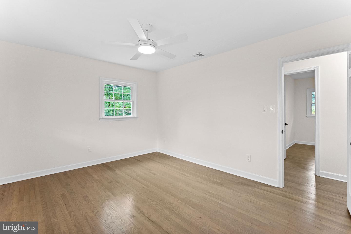 5924 JANE WAY, ALEXANDRIA, Virginia 22310, 5 Bedrooms Bedrooms, ,2 BathroomsBathrooms,Residential,For sale,5924 JANE WAY,VAFX2269702 MLS # VAFX2269702