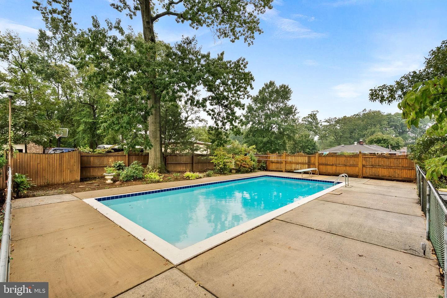 5924 JANE WAY, ALEXANDRIA, Virginia 22310, 5 Bedrooms Bedrooms, ,2 BathroomsBathrooms,Residential,For sale,5924 JANE WAY,VAFX2269702 MLS # VAFX2269702