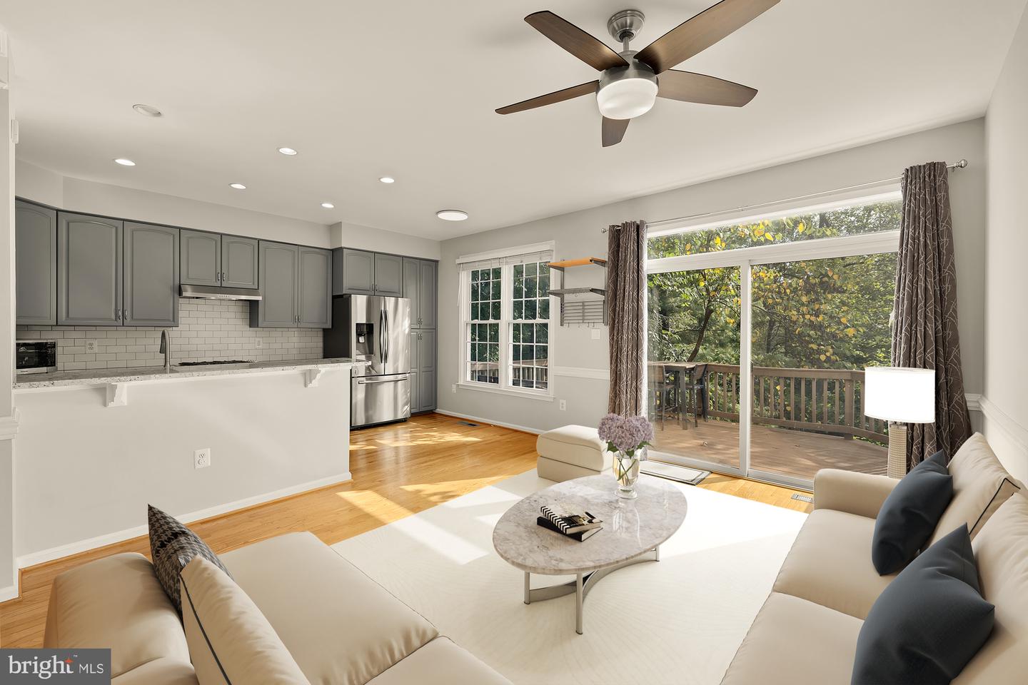 3015 FALLSWOOD GLEN CT, FALLS CHURCH, Virginia 22044, 3 Bedrooms Bedrooms, ,2 BathroomsBathrooms,Residential,For sale,3015 FALLSWOOD GLEN CT,VAFX2269706 MLS # VAFX2269706