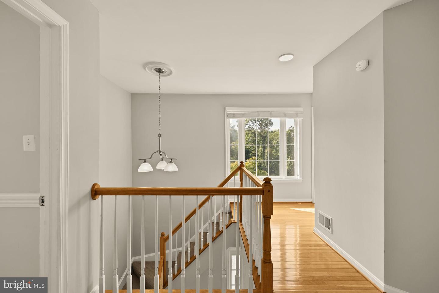 3015 FALLSWOOD GLEN CT, FALLS CHURCH, Virginia 22044, 3 Bedrooms Bedrooms, ,2 BathroomsBathrooms,Residential,For sale,3015 FALLSWOOD GLEN CT,VAFX2269706 MLS # VAFX2269706