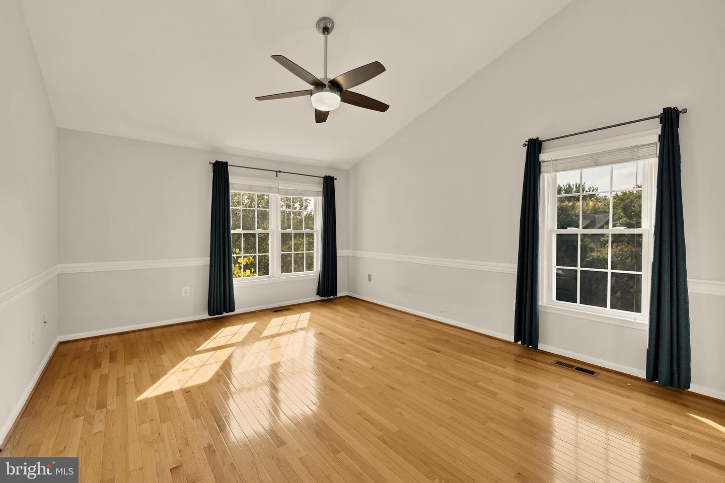 3015 FALLSWOOD GLEN CT, FALLS CHURCH, Virginia 22044, 3 Bedrooms Bedrooms, ,2 BathroomsBathrooms,Residential,For sale,3015 FALLSWOOD GLEN CT,VAFX2269706 MLS # VAFX2269706