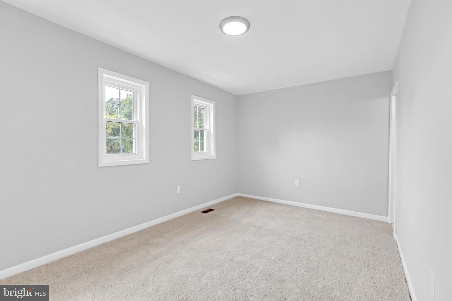 7403 LARNE LN, LORTON, Virginia 22079, 3 Bedrooms Bedrooms, 8 Rooms Rooms,2 BathroomsBathrooms,Residential,For sale,7403 LARNE LN,VAFX2269712 MLS # VAFX2269712