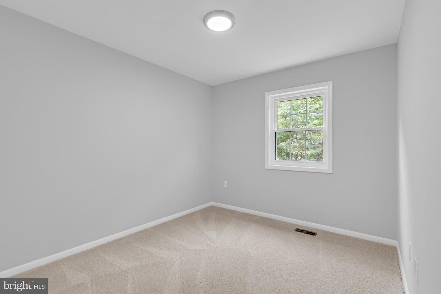 7403 LARNE LN, LORTON, Virginia 22079, 3 Bedrooms Bedrooms, 8 Rooms Rooms,2 BathroomsBathrooms,Residential,For sale,7403 LARNE LN,VAFX2269712 MLS # VAFX2269712