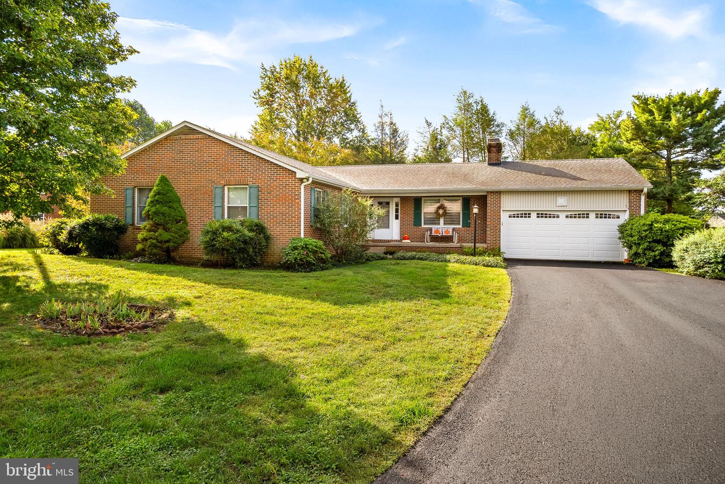 420 W H ST W, PURCELLVILLE, Virginia 20132, 4 Bedrooms Bedrooms, ,3 BathroomsBathrooms,Residential,For sale,420 W H ST W,VALO2107820 MLS # VALO2107820