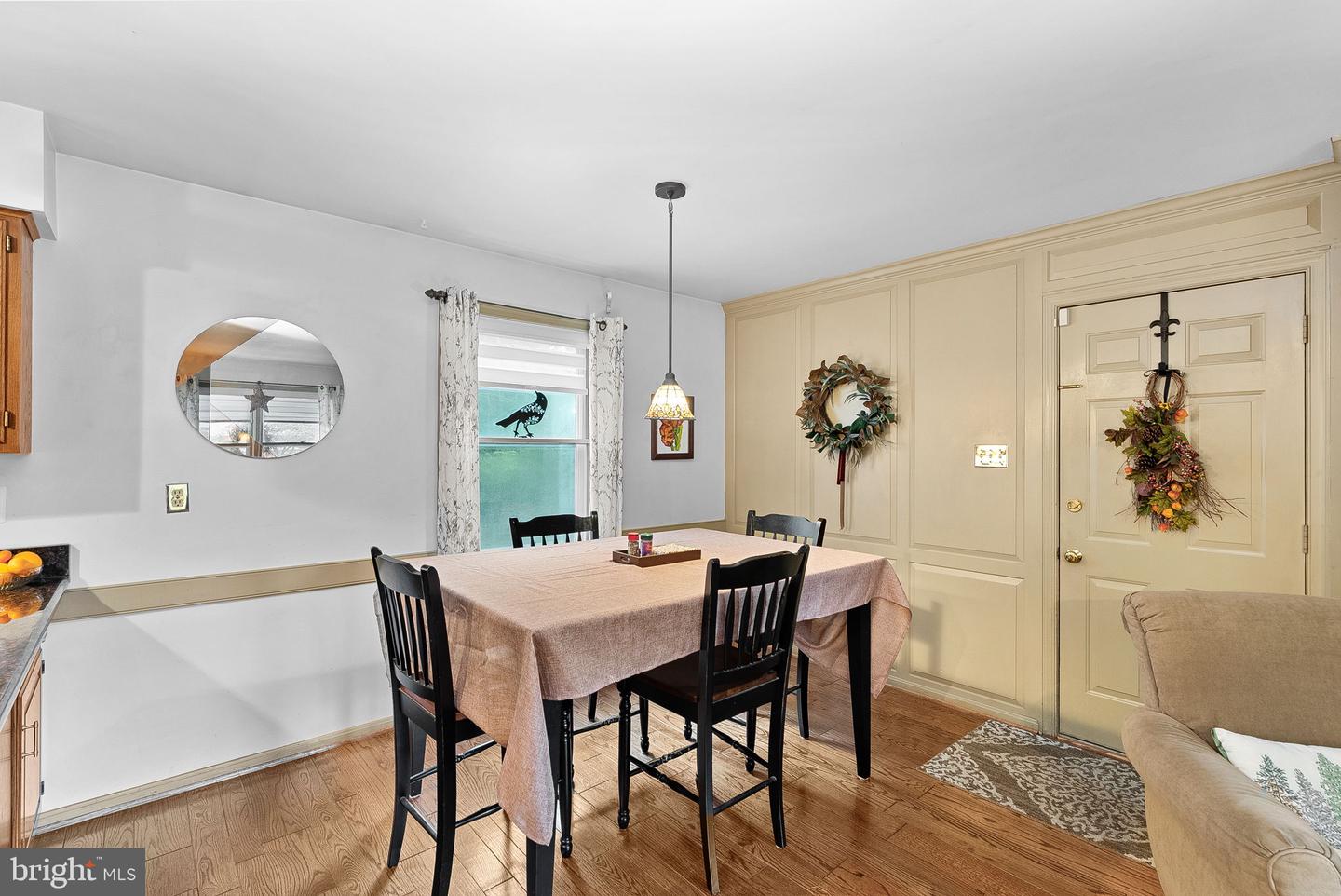 420 W H ST W, PURCELLVILLE, Virginia 20132, 4 Bedrooms Bedrooms, ,3 BathroomsBathrooms,Residential,For sale,420 W H ST W,VALO2107820 MLS # VALO2107820