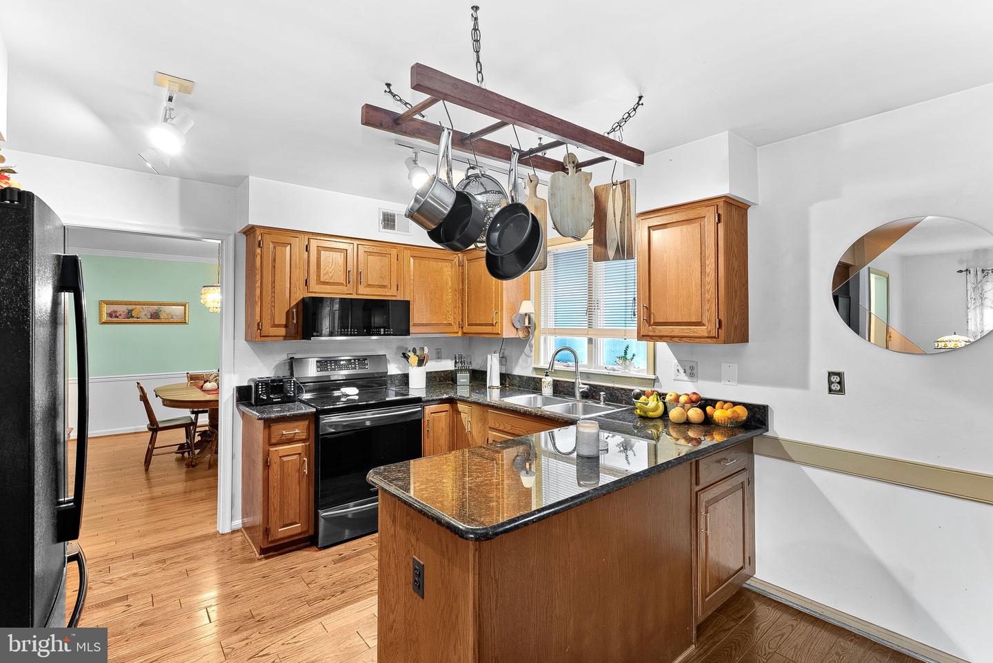 420 W H ST W, PURCELLVILLE, Virginia 20132, 4 Bedrooms Bedrooms, ,3 BathroomsBathrooms,Residential,For sale,420 W H ST W,VALO2107820 MLS # VALO2107820