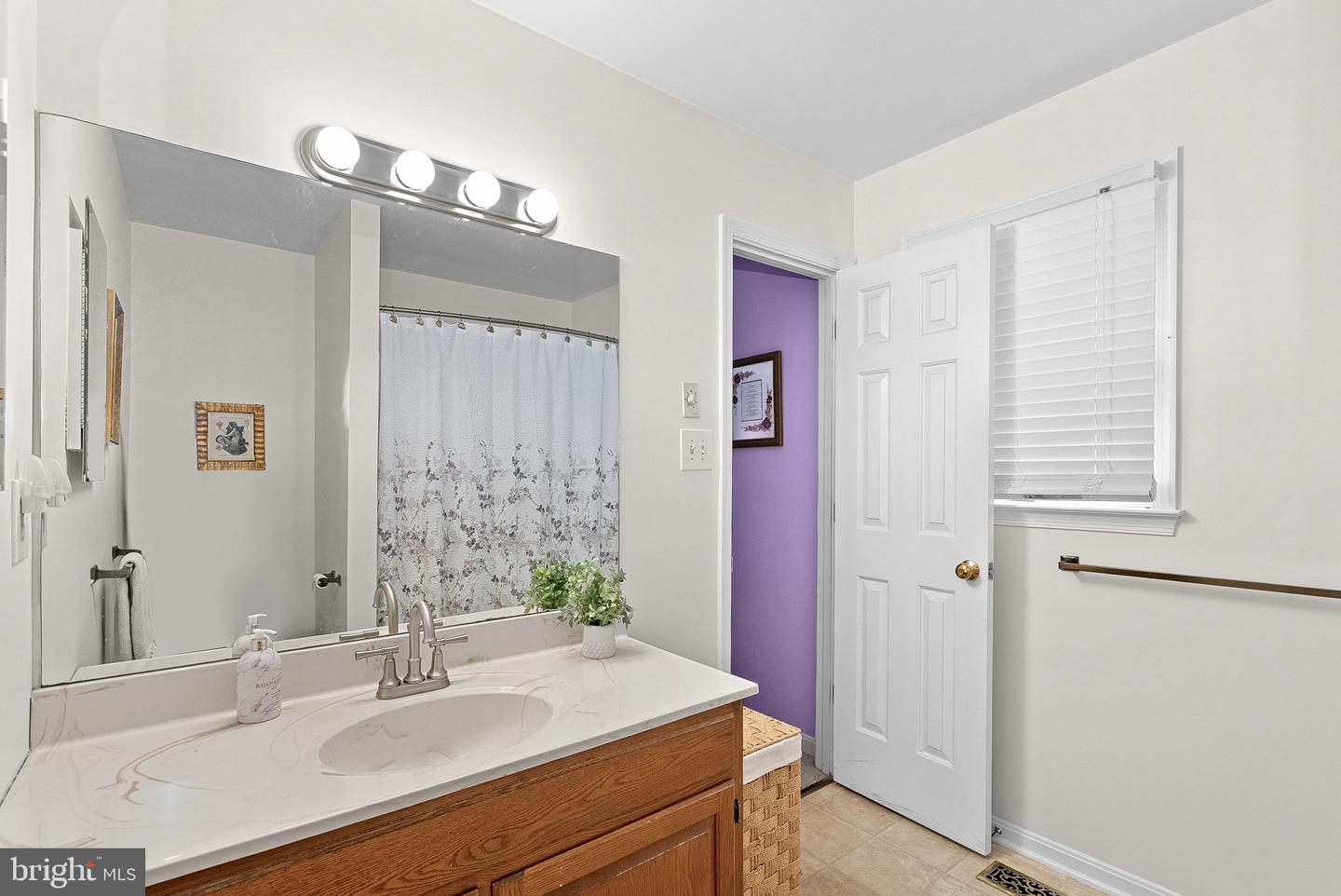 420 W H ST W, PURCELLVILLE, Virginia 20132, 4 Bedrooms Bedrooms, ,3 BathroomsBathrooms,Residential,For sale,420 W H ST W,VALO2107820 MLS # VALO2107820