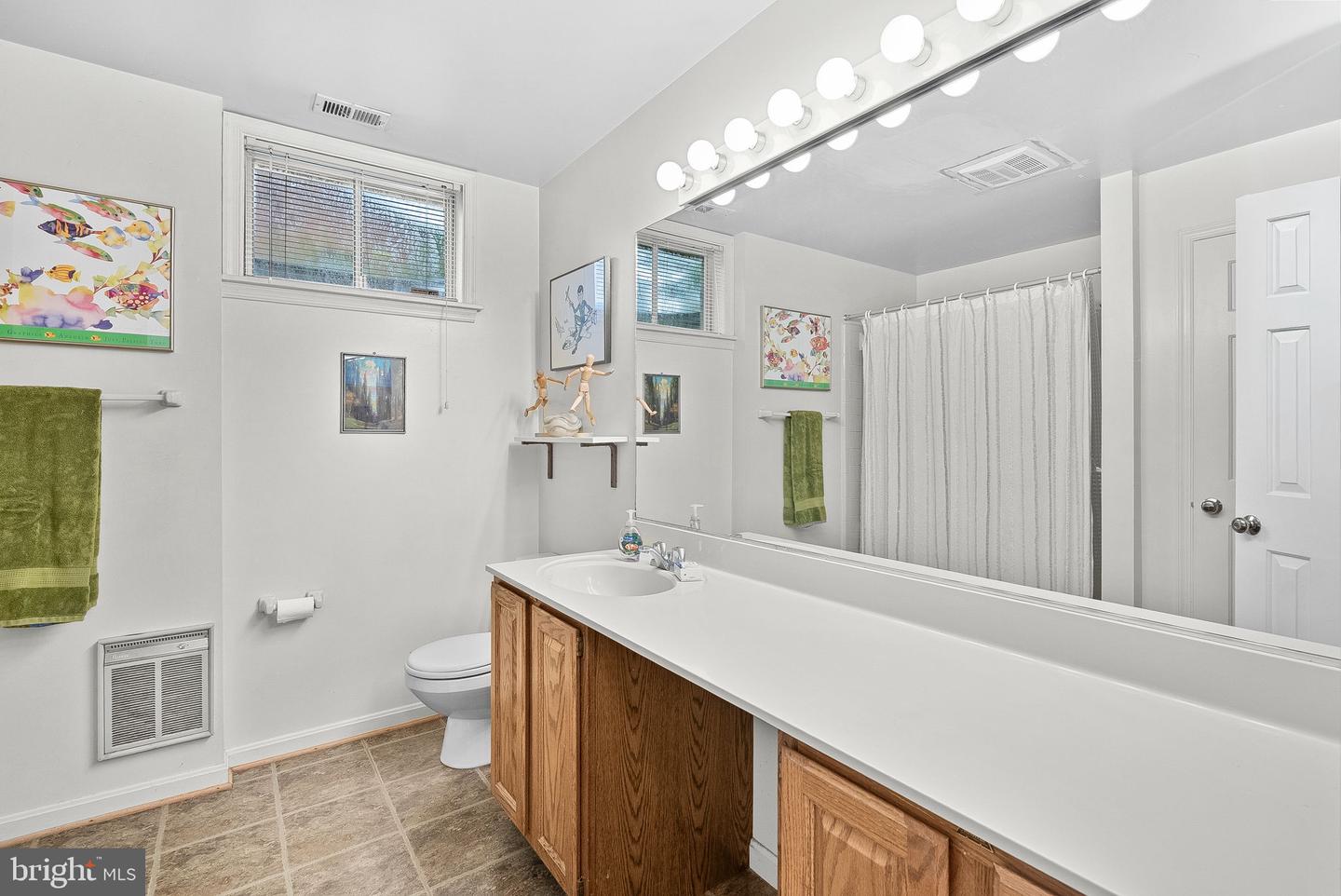 420 W H ST W, PURCELLVILLE, Virginia 20132, 4 Bedrooms Bedrooms, ,3 BathroomsBathrooms,Residential,For sale,420 W H ST W,VALO2107820 MLS # VALO2107820