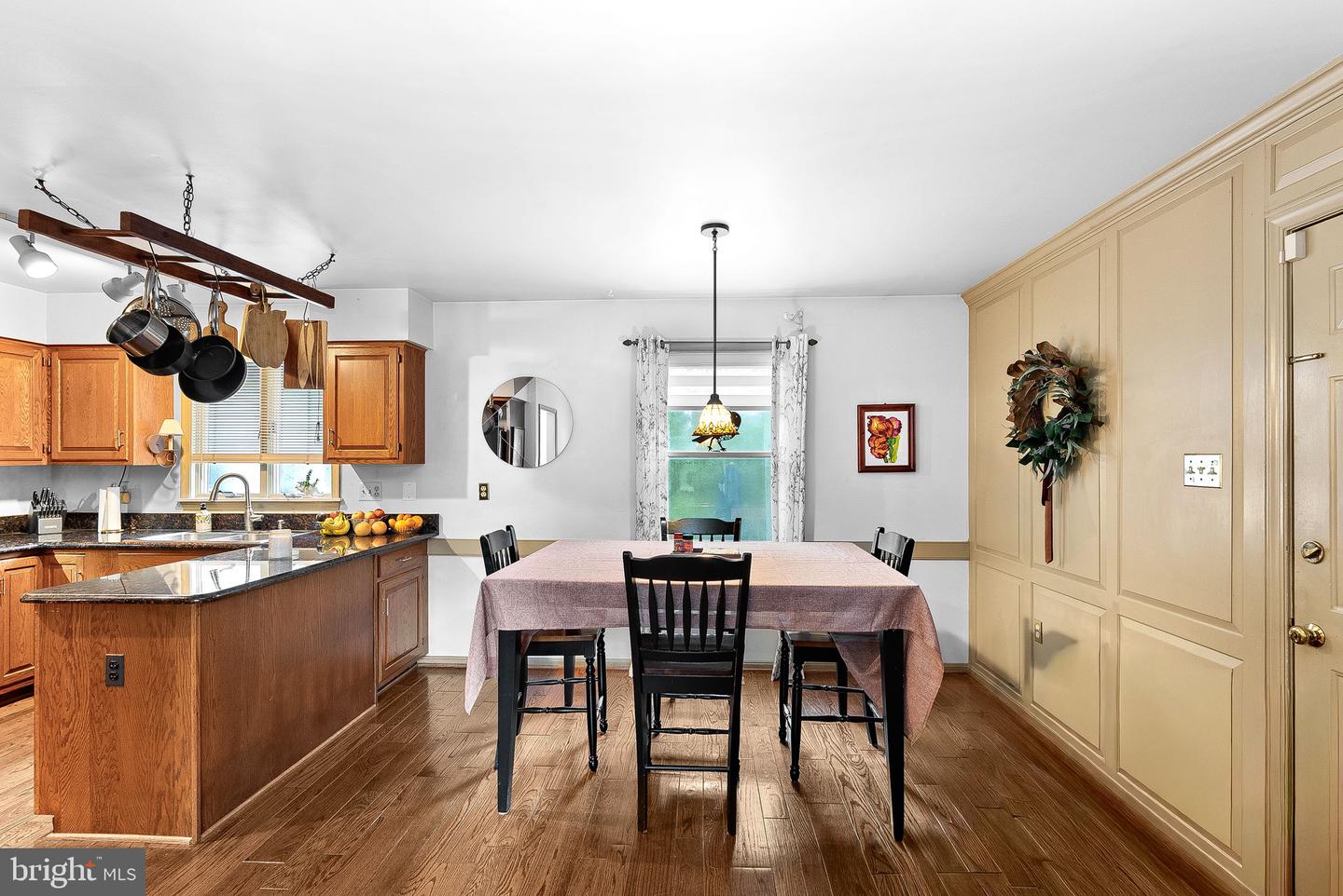 420 W H ST W, PURCELLVILLE, Virginia 20132, 4 Bedrooms Bedrooms, ,3 BathroomsBathrooms,Residential,For sale,420 W H ST W,VALO2107820 MLS # VALO2107820