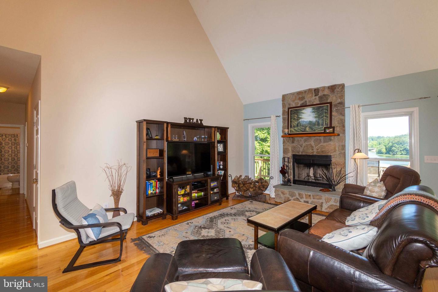 393 MOUNTAIN VW, MINERAL, Virginia 23117, 5 Bedrooms Bedrooms, 10 Rooms Rooms,3 BathroomsBathrooms,Residential,For sale,393 MOUNTAIN VW,VALA2008660 MLS # VALA2008660