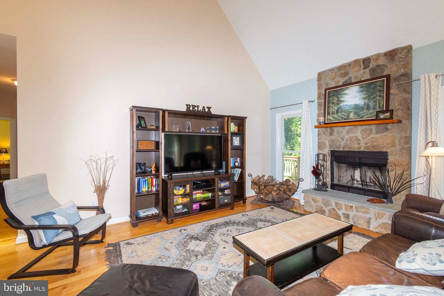 393 MOUNTAIN VW, MINERAL, Virginia 23117, 5 Bedrooms Bedrooms, 10 Rooms Rooms,3 BathroomsBathrooms,Residential,For sale,393 MOUNTAIN VW,VALA2008660 MLS # VALA2008660