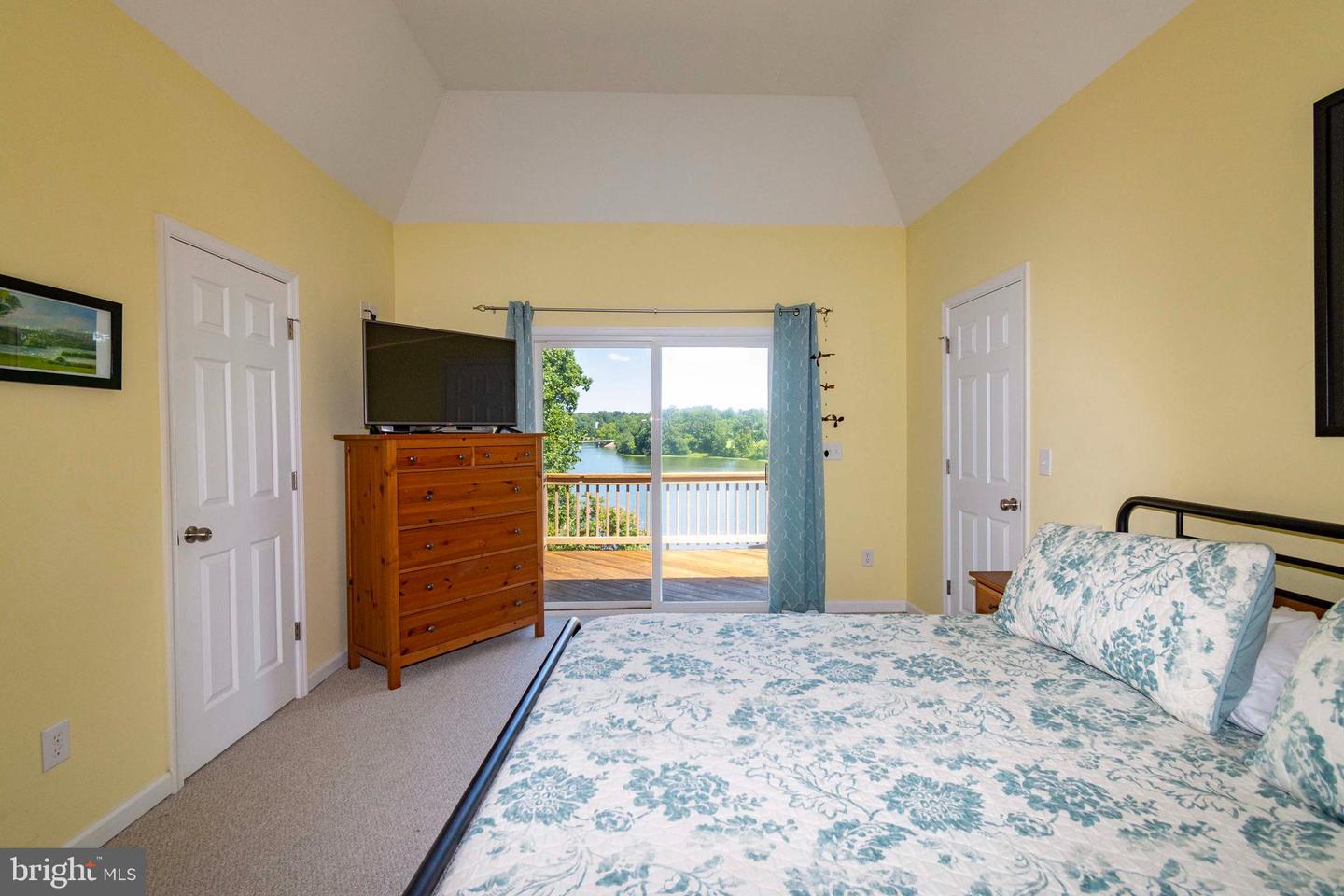 393 MOUNTAIN VW, MINERAL, Virginia 23117, 5 Bedrooms Bedrooms, 10 Rooms Rooms,3 BathroomsBathrooms,Residential,For sale,393 MOUNTAIN VW,VALA2008660 MLS # VALA2008660