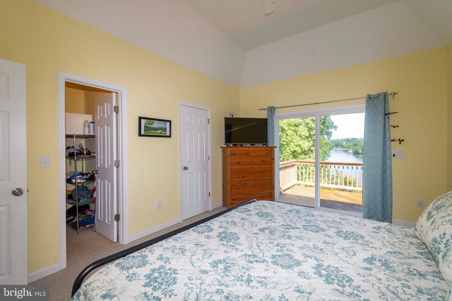 393 MOUNTAIN VW, MINERAL, Virginia 23117, 5 Bedrooms Bedrooms, 10 Rooms Rooms,3 BathroomsBathrooms,Residential,For sale,393 MOUNTAIN VW,VALA2008660 MLS # VALA2008660