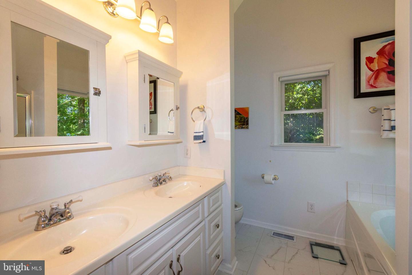 393 MOUNTAIN VW, MINERAL, Virginia 23117, 5 Bedrooms Bedrooms, 10 Rooms Rooms,3 BathroomsBathrooms,Residential,For sale,393 MOUNTAIN VW,VALA2008660 MLS # VALA2008660