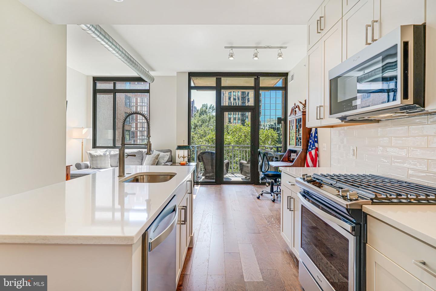 2000 CLARENDON BLVD #307, ARLINGTON, Virginia 22201, 1 Bedroom Bedrooms, ,1 BathroomBathrooms,Residential,For sale,2000 CLARENDON BLVD #307,VAAR2064284 MLS # VAAR2064284