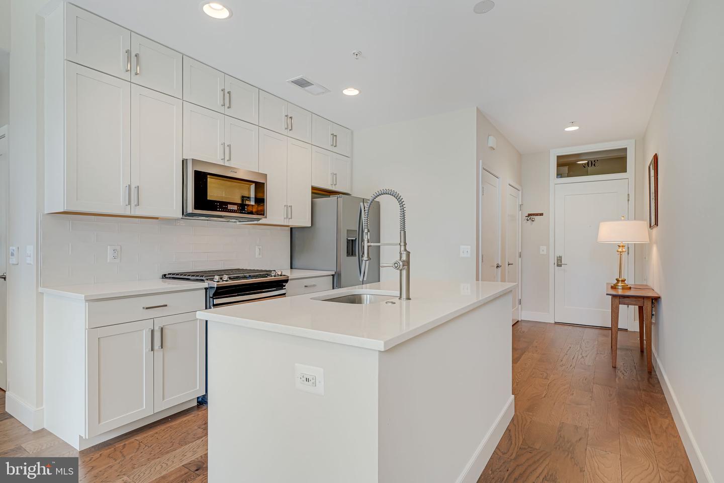 2000 CLARENDON BLVD #307, ARLINGTON, Virginia 22201, 1 Bedroom Bedrooms, ,1 BathroomBathrooms,Residential,For sale,2000 CLARENDON BLVD #307,VAAR2064284 MLS # VAAR2064284 2000 CLARENDON BLVD #307, ARLINGTON, Virginia 22201, 1 Bedroom Bedrooms, ,1 BathroomBathrooms,Residential,For sale,2000 CLARENDON BLVD #307,VAAR2064284 MLS # VAAR2064284