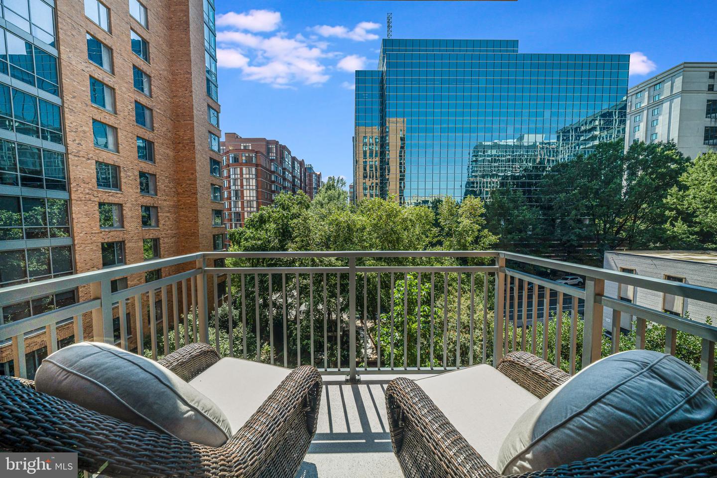2000 CLARENDON BLVD #307, ARLINGTON, Virginia 22201, 1 Bedroom Bedrooms, ,1 BathroomBathrooms,Residential,For sale,2000 CLARENDON BLVD #307,VAAR2064284 MLS # VAAR2064284 2000 CLARENDON BLVD #307, ARLINGTON, Virginia 22201, 1 Bedroom Bedrooms, ,1 BathroomBathrooms,Residential,For sale,2000 CLARENDON BLVD #307,VAAR2064284 MLS # VAAR2064284