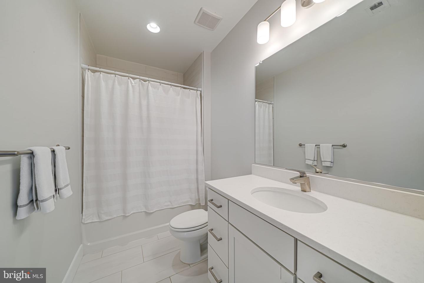 2000 CLARENDON BLVD #307, ARLINGTON, Virginia 22201, 1 Bedroom Bedrooms, ,1 BathroomBathrooms,Residential,For sale,2000 CLARENDON BLVD #307,VAAR2064284 MLS # VAAR2064284 2000 CLARENDON BLVD #307, ARLINGTON, Virginia 22201, 1 Bedroom Bedrooms, ,1 BathroomBathrooms,Residential,For sale,2000 CLARENDON BLVD #307,VAAR2064284 MLS # VAAR2064284