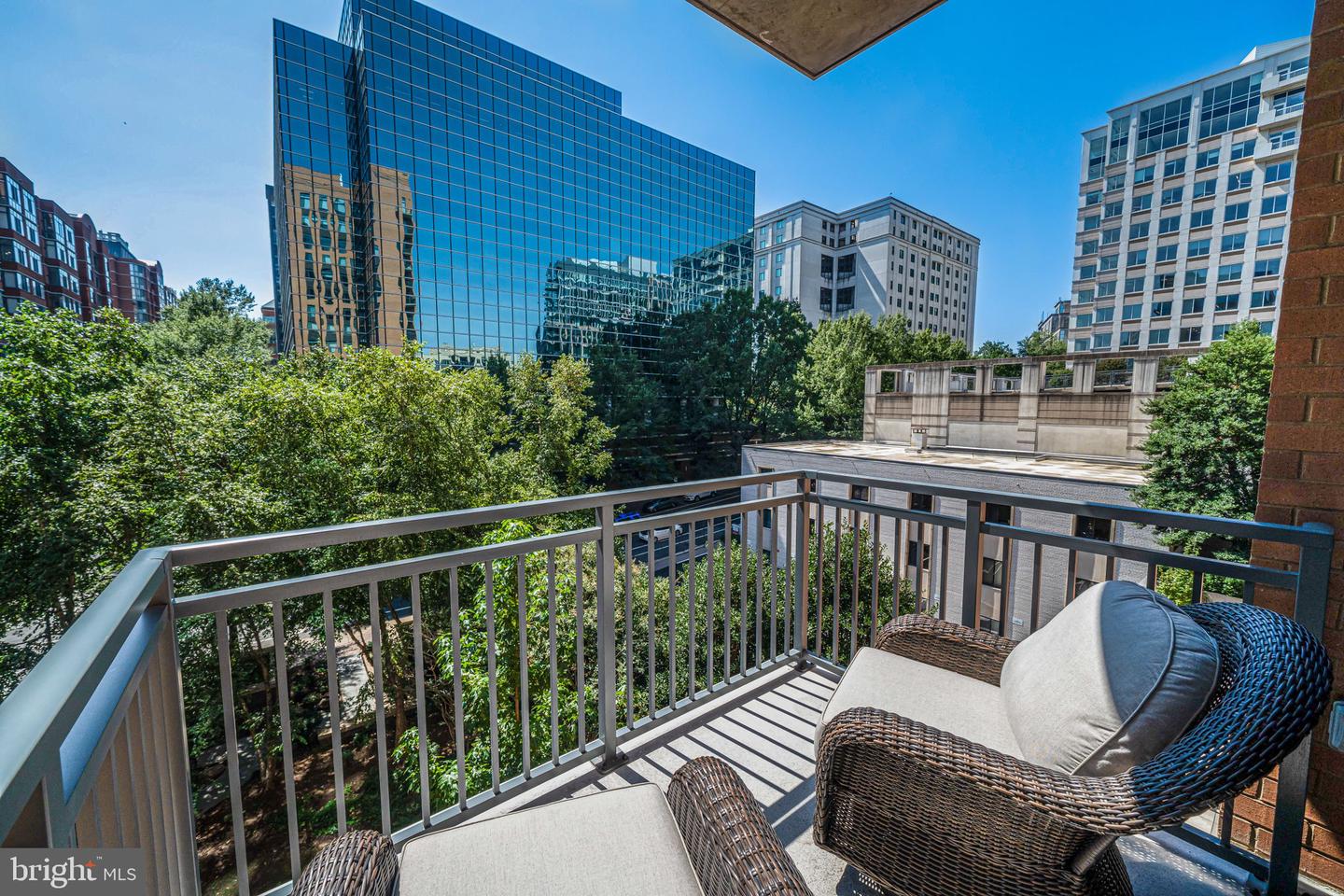 2000 CLARENDON BLVD #307, ARLINGTON, Virginia 22201, 1 Bedroom Bedrooms, ,1 BathroomBathrooms,Residential,For sale,2000 CLARENDON BLVD #307,VAAR2064284 MLS # VAAR2064284 2000 CLARENDON BLVD #307, ARLINGTON, Virginia 22201, 1 Bedroom Bedrooms, ,1 BathroomBathrooms,Residential,For sale,2000 CLARENDON BLVD #307,VAAR2064284 MLS # VAAR2064284