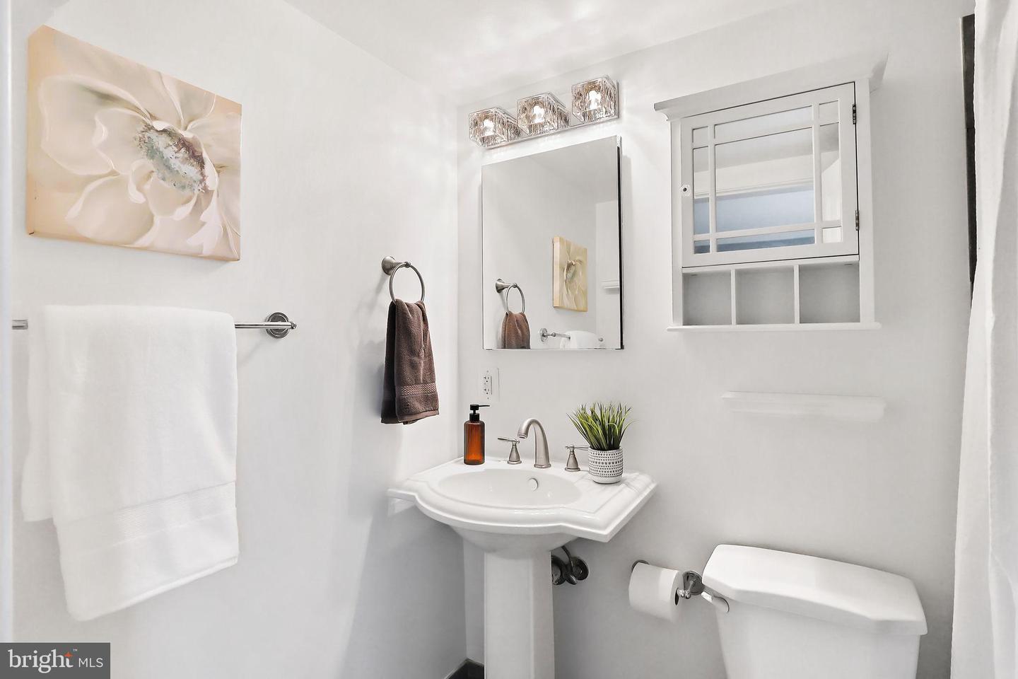 1701 16TH ST NW #706, WASHINGTON, District Of Columbia 20009, 1 Room Rooms,1 BathroomBathrooms,Residential,For sale,1701 16TH ST NW #706,DCDC2224730 MLS # DCDC2224730