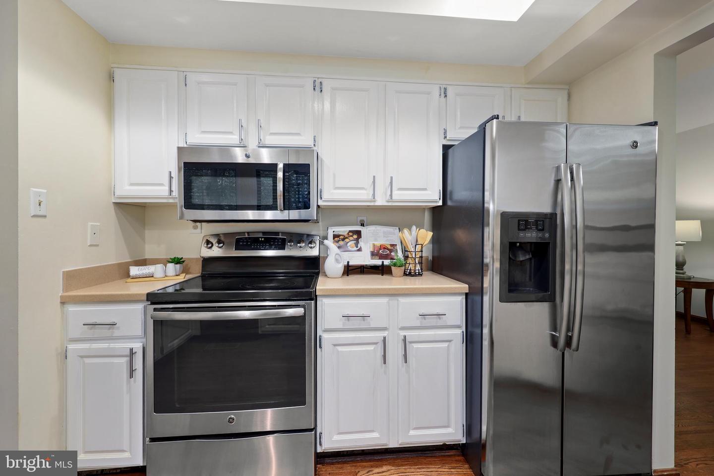 6011 OCCOQUAN FOREST DR, MANASSAS, Virginia 20112, 3 Bedrooms Bedrooms, ,2 BathroomsBathrooms,Residential,For sale,6011 OCCOQUAN FOREST DR,VAPW2104980 MLS # VAPW2104980