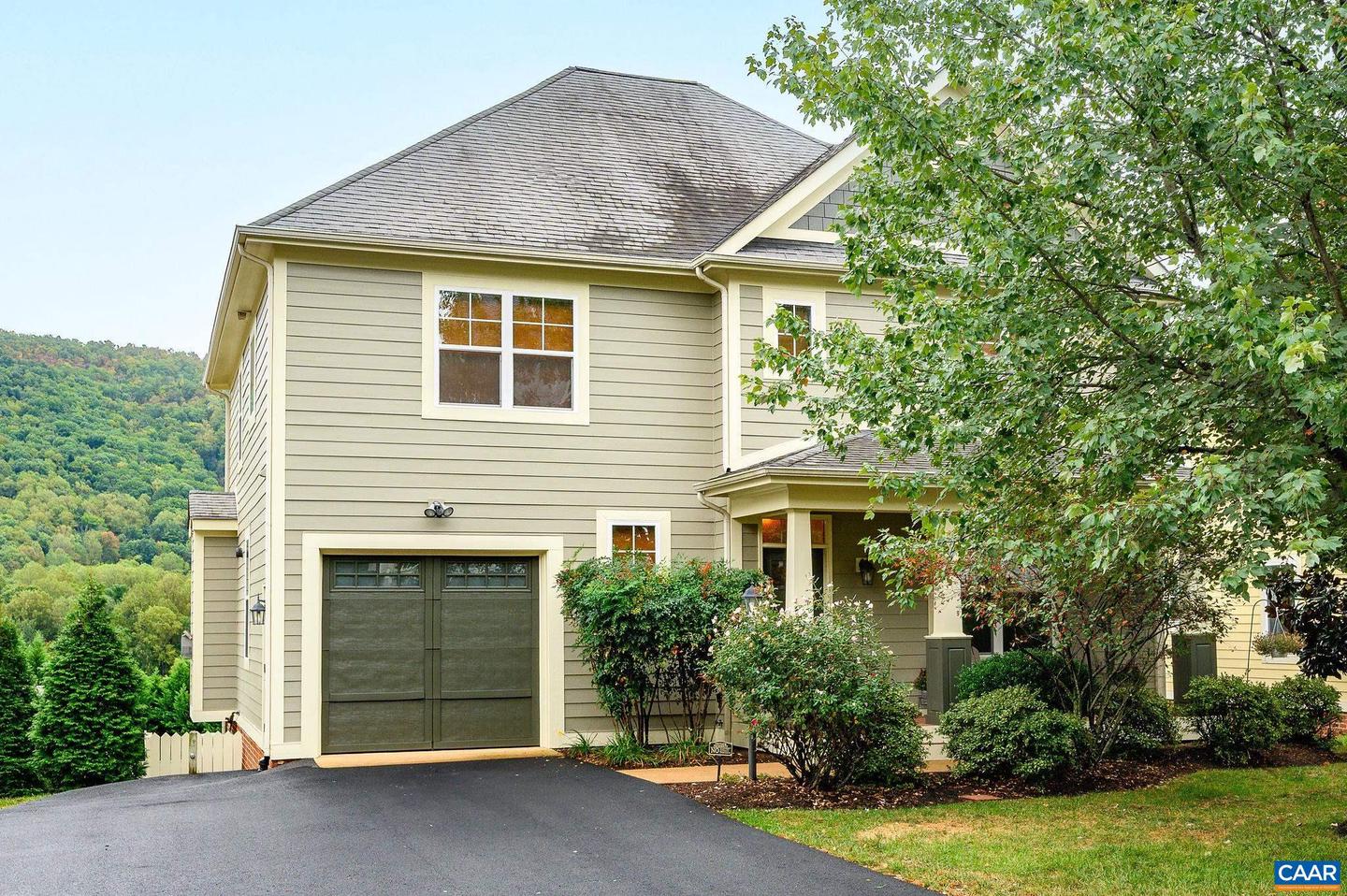 1124 ARDEN DR, CHARLOTTESVILLE, Virginia 22902, 4 Bedrooms Bedrooms, ,4 BathroomsBathrooms,Residential,For sale,1124 ARDEN DR,669481 MLS # 669481