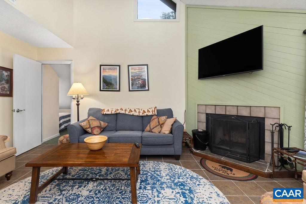755 LAURELWOOD CONDOS, WINTERGREEN RESORT, Virginia 22967, 2 Bedrooms Bedrooms, ,2 BathroomsBathrooms,Residential,For sale,755 LAURELWOOD CONDOS,669470 MLS # 669470