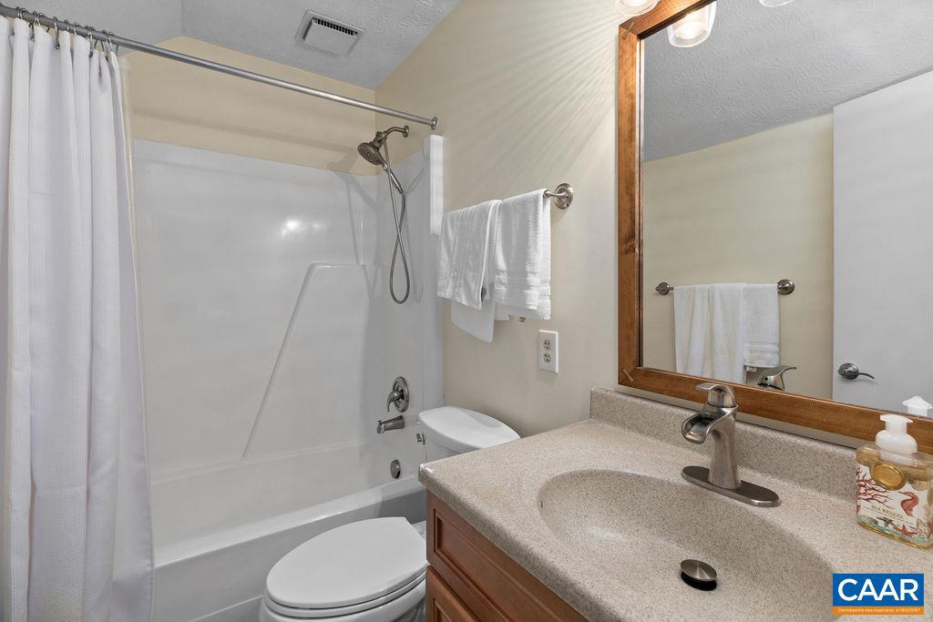 755 LAURELWOOD CONDOS, WINTERGREEN RESORT, Virginia 22967, 2 Bedrooms Bedrooms, ,2 BathroomsBathrooms,Residential,For sale,755 LAURELWOOD CONDOS,669470 MLS # 669470