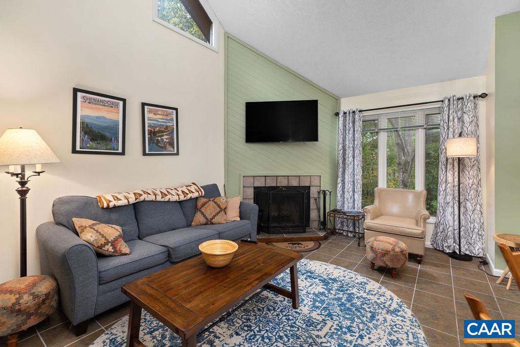 755 LAURELWOOD CONDOS, WINTERGREEN RESORT, Virginia 22967, 2 Bedrooms Bedrooms, ,2 BathroomsBathrooms,Residential,For sale,755 LAURELWOOD CONDOS,669470 MLS # 669470