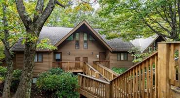 755 LAURELWOOD CONDOS, WINTERGREEN RESORT, Virginia 22967, 2 Bedrooms Bedrooms, ,2 BathroomsBathrooms,Residential,For sale,755 LAURELWOOD CONDOS,669470 MLS # 669470