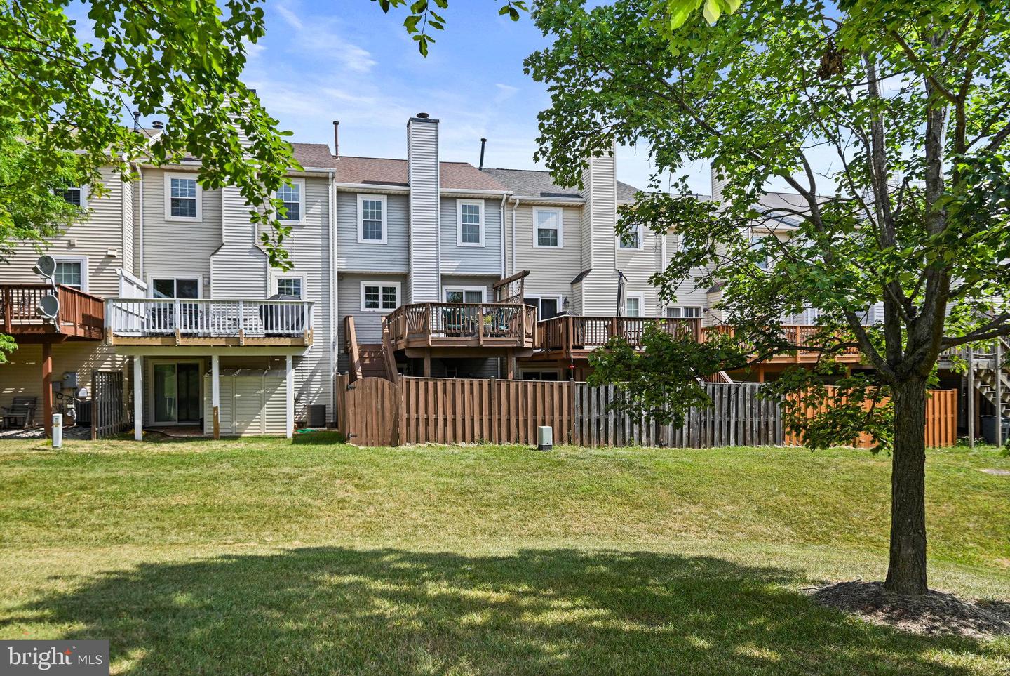 43507 BLACKSMITH SQ, ASHBURN, Virginia 20147, 3 Bedrooms Bedrooms, ,2 BathroomsBathrooms,Residential,For sale,43507 BLACKSMITH SQ,VALO2107812 MLS # VALO2107812