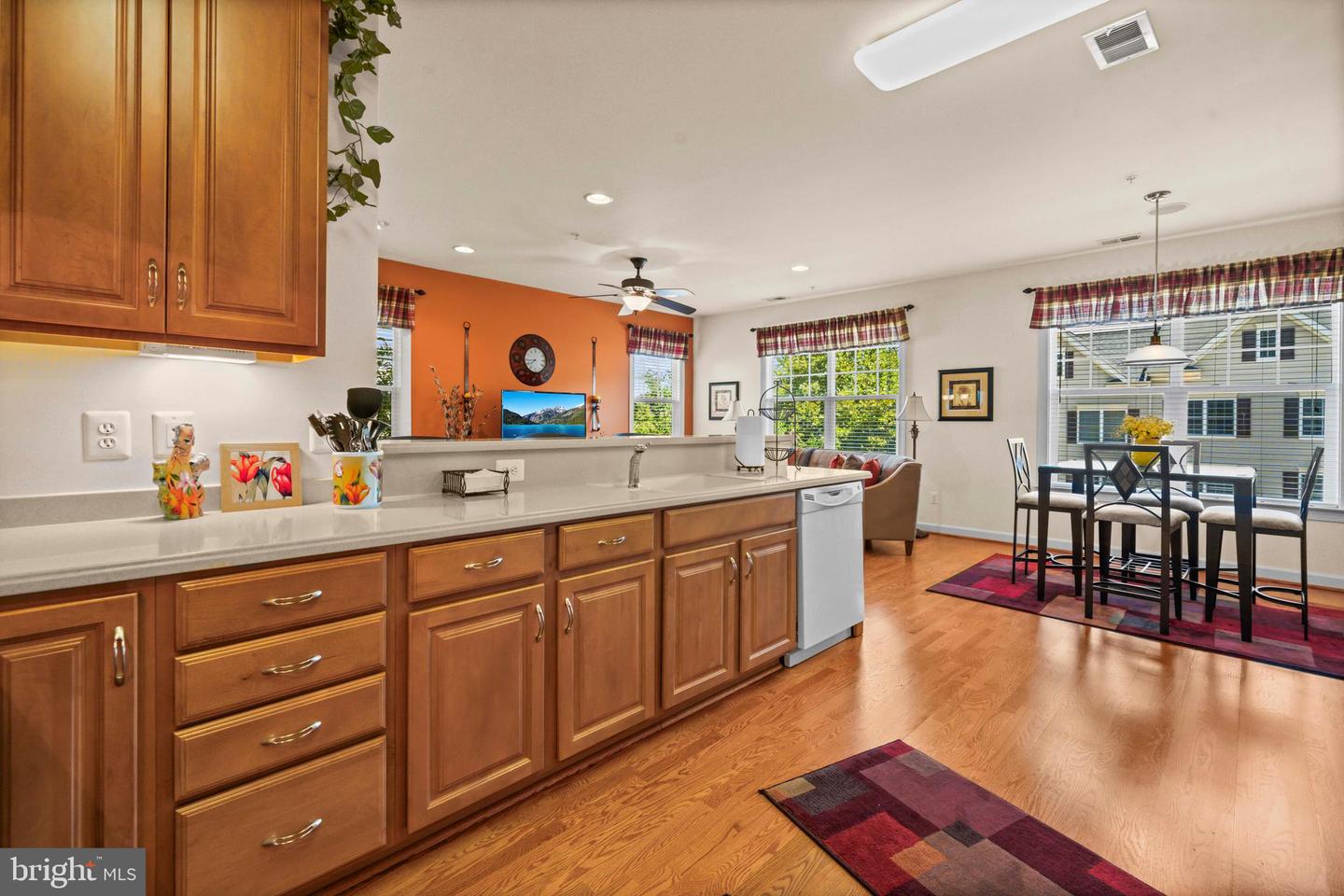 16820 NUTTAL OAK PL, WOODBRIDGE, Virginia 22191, 3 Bedrooms Bedrooms, ,2 BathroomsBathrooms,Residential,For sale,16820 NUTTAL OAK PL,VAPW2104944 MLS # VAPW2104944
