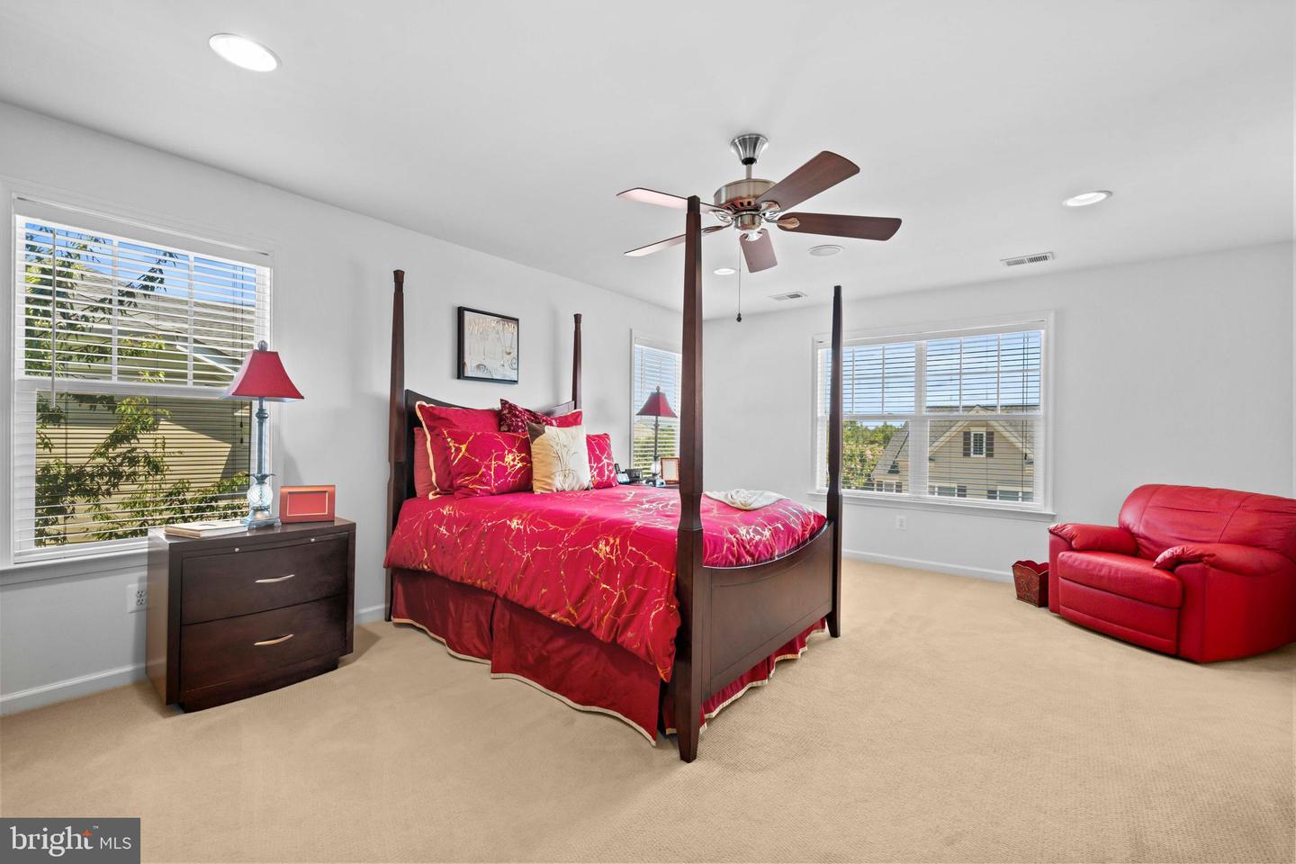 16820 NUTTAL OAK PL, WOODBRIDGE, Virginia 22191, 3 Bedrooms Bedrooms, ,2 BathroomsBathrooms,Residential,For sale,16820 NUTTAL OAK PL,VAPW2104944 MLS # VAPW2104944