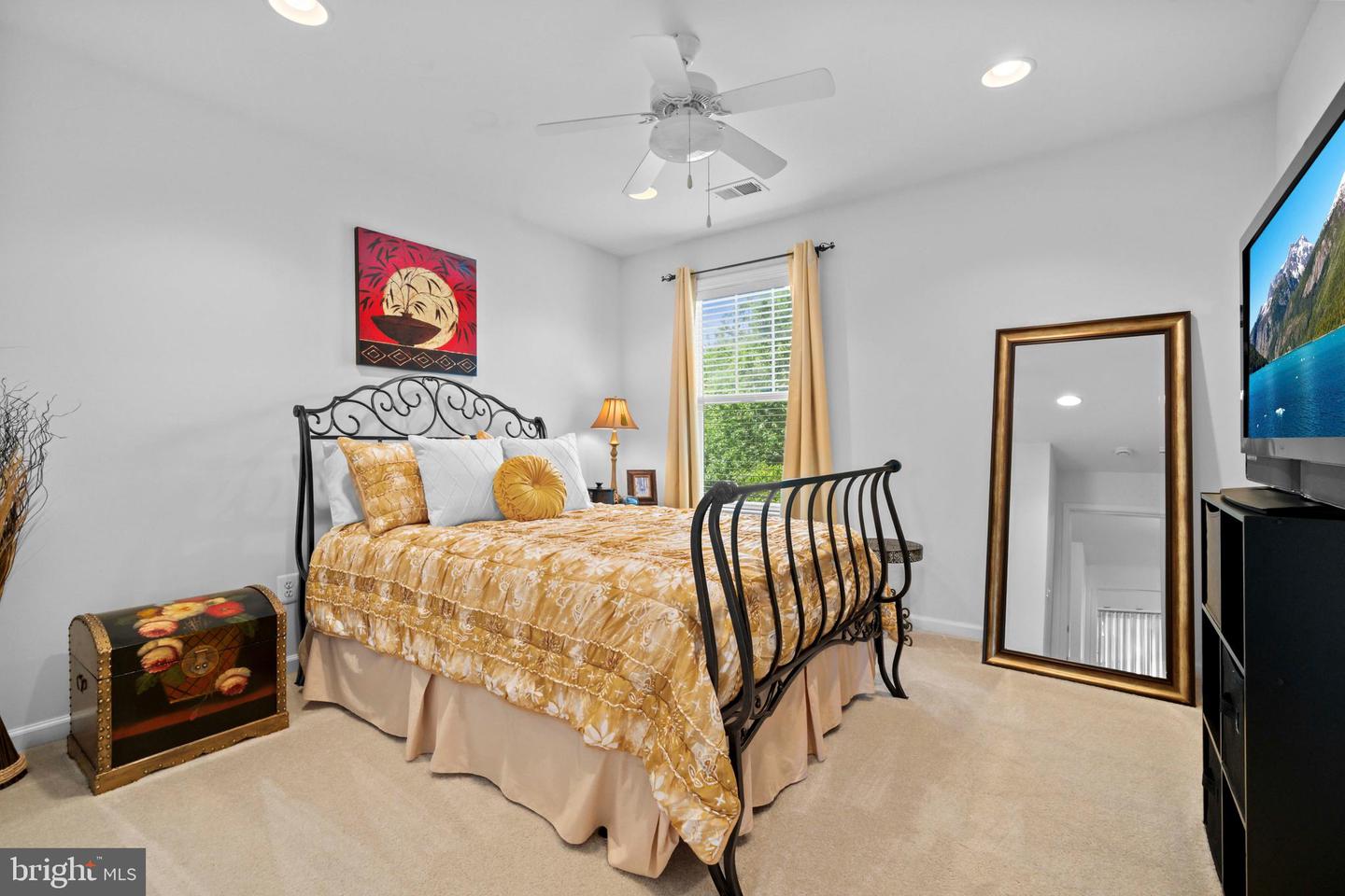 16820 NUTTAL OAK PL, WOODBRIDGE, Virginia 22191, 3 Bedrooms Bedrooms, ,2 BathroomsBathrooms,Residential,For sale,16820 NUTTAL OAK PL,VAPW2104944 MLS # VAPW2104944