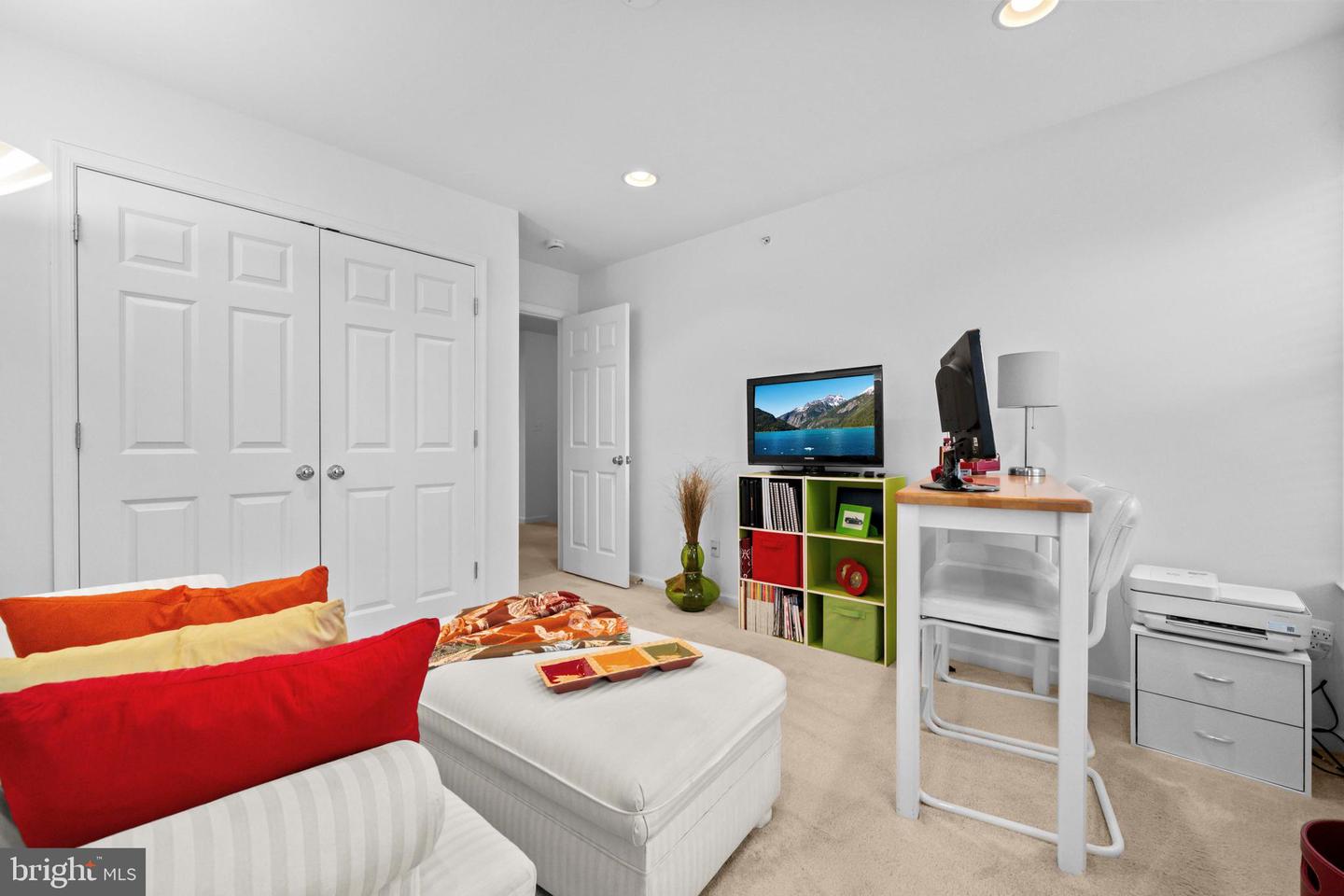 16820 NUTTAL OAK PL, WOODBRIDGE, Virginia 22191, 3 Bedrooms Bedrooms, ,2 BathroomsBathrooms,Residential,For sale,16820 NUTTAL OAK PL,VAPW2104944 MLS # VAPW2104944