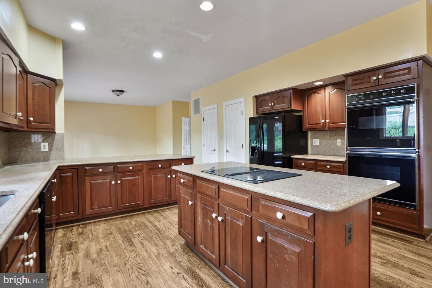 7204 QUIET CV, ANNANDALE, Virginia 22003, 4 Bedrooms Bedrooms, ,4 BathroomsBathrooms,Residential,For sale,7204 QUIET CV,VAFX2269784 MLS # VAFX2269784