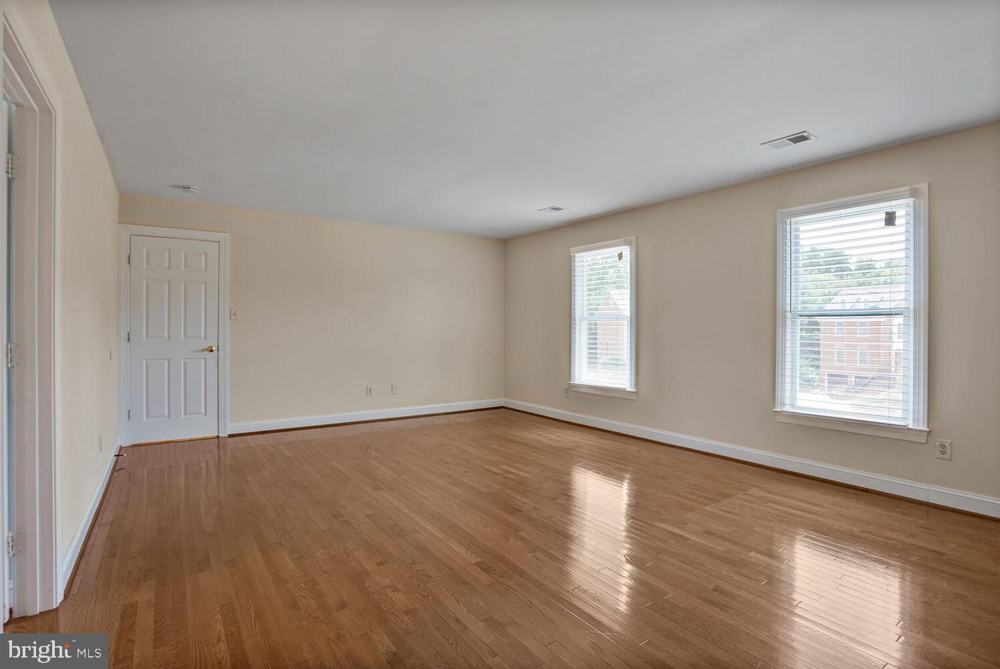 7204 QUIET CV, ANNANDALE, Virginia 22003, 4 Bedrooms Bedrooms, ,4 BathroomsBathrooms,Residential,For sale,7204 QUIET CV,VAFX2269784 MLS # VAFX2269784