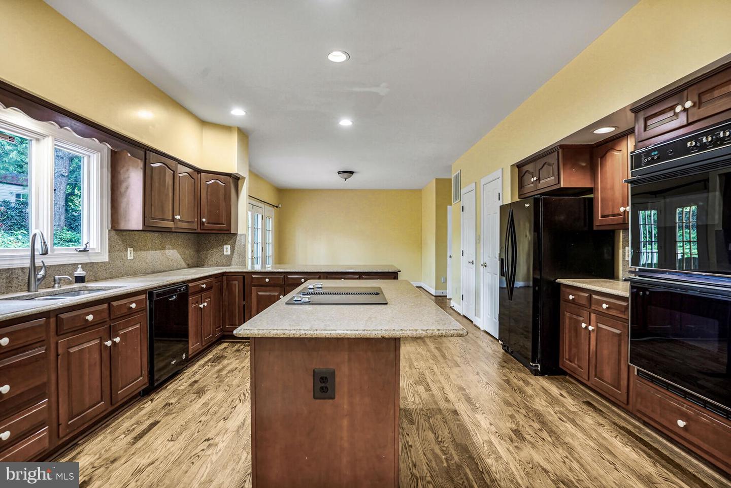 7204 QUIET CV, ANNANDALE, Virginia 22003, 4 Bedrooms Bedrooms, ,4 BathroomsBathrooms,Residential,For sale,7204 QUIET CV,VAFX2269784 MLS # VAFX2269784