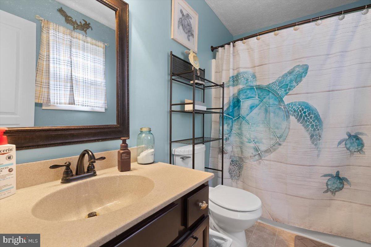 614 REMINGTON DR, WINCHESTER, Virginia 22602, 3 Bedrooms Bedrooms, 10 Rooms Rooms,2 BathroomsBathrooms,Residential,For sale,614 REMINGTON DR,VAFV2037104 MLS # VAFV2037104