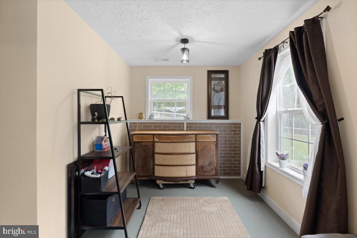 614 REMINGTON DR, WINCHESTER, Virginia 22602, 3 Bedrooms Bedrooms, 10 Rooms Rooms,2 BathroomsBathrooms,Residential,For sale,614 REMINGTON DR,VAFV2037104 MLS # VAFV2037104