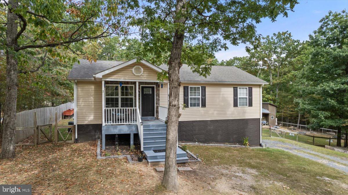 614 REMINGTON DR, WINCHESTER, Virginia 22602, 3 Bedrooms Bedrooms, 10 Rooms Rooms,2 BathroomsBathrooms,Residential,For sale,614 REMINGTON DR,VAFV2037104 MLS # VAFV2037104