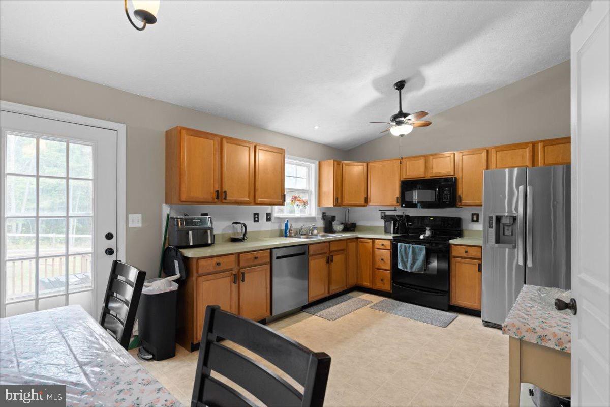 614 REMINGTON DR, WINCHESTER, Virginia 22602, 3 Bedrooms Bedrooms, 10 Rooms Rooms,2 BathroomsBathrooms,Residential,For sale,614 REMINGTON DR,VAFV2037104 MLS # VAFV2037104