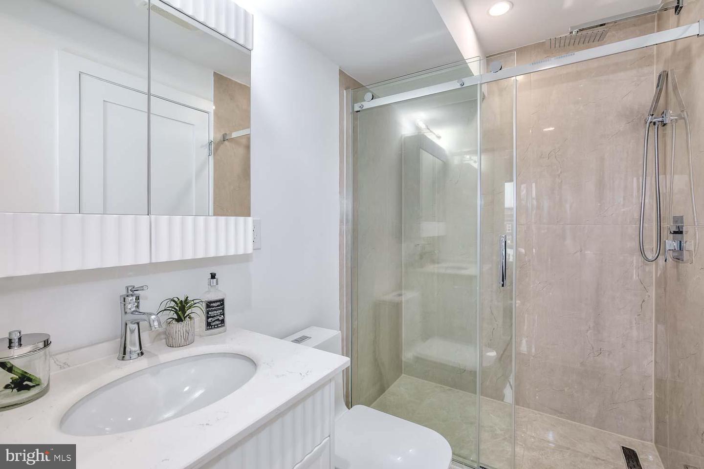 4328 GEORGIA AVE NW #401, WASHINGTON, District Of Columbia 20011, 2 Bedrooms Bedrooms, ,1 BathroomBathrooms,Residential,For sale,4328 GEORGIA AVE NW #401,DCDC2224708 MLS # DCDC2224708